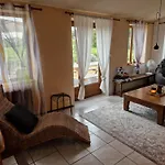 Maison *